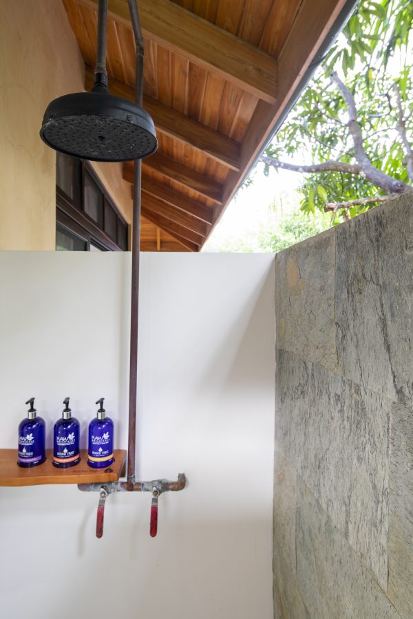 King Bungalow - Image 13