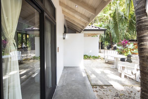 Jungle Room - Image 8